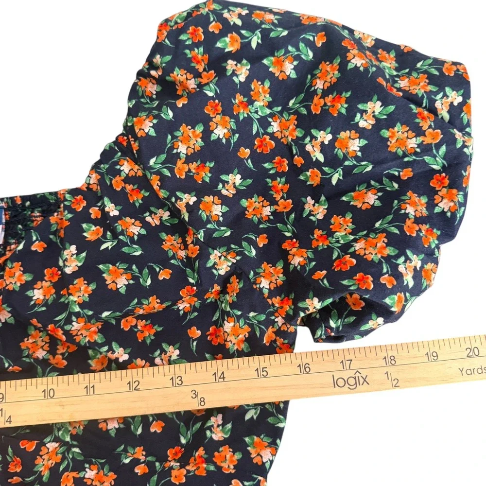 Old Navy Puff Sleeve Top Size M Smocked Floral Print Empire‎ Waist Cottage